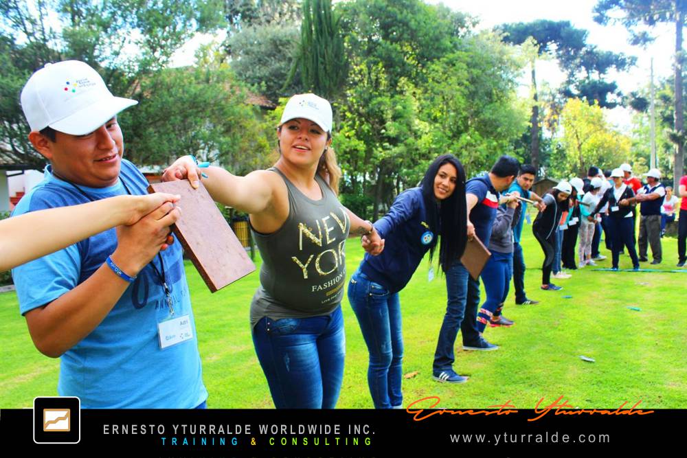 Team Building Empresarial para desarrollar equipos de trabajo en Latinoamérica