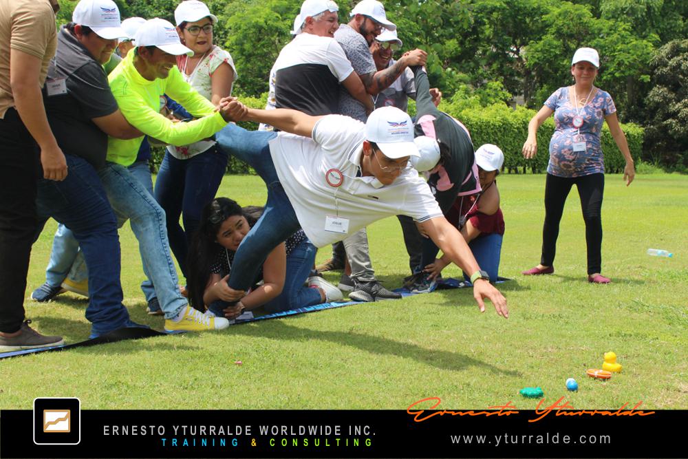 Talleres de Team Building | Cuerdas Bajas LATAM
